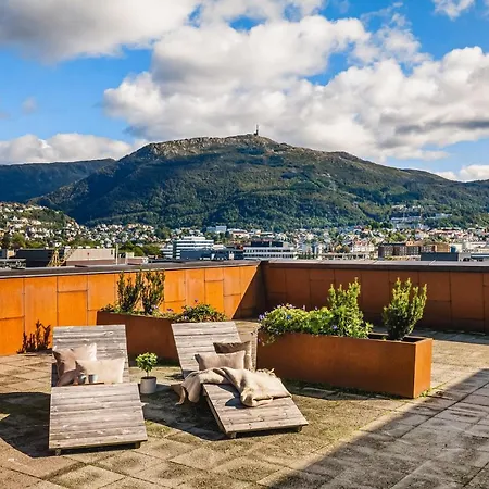 I Topp Etasje Med Flott Stor Felles Takterrasse * Μπέργκεν